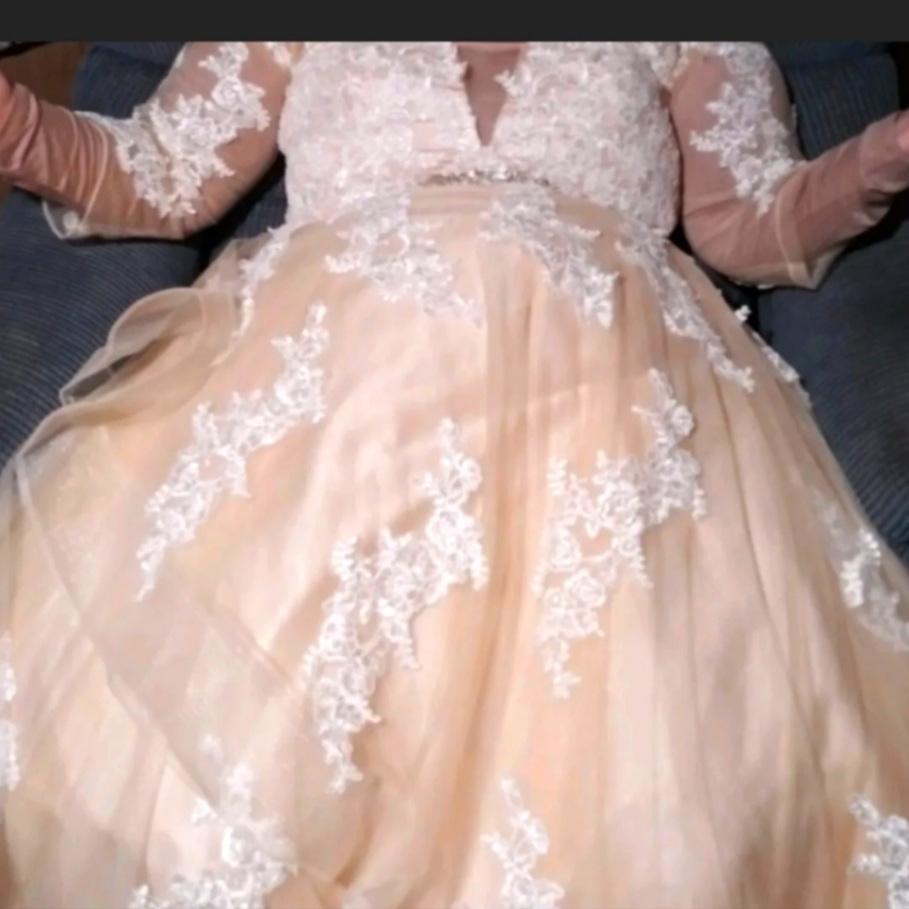 Wedding dress